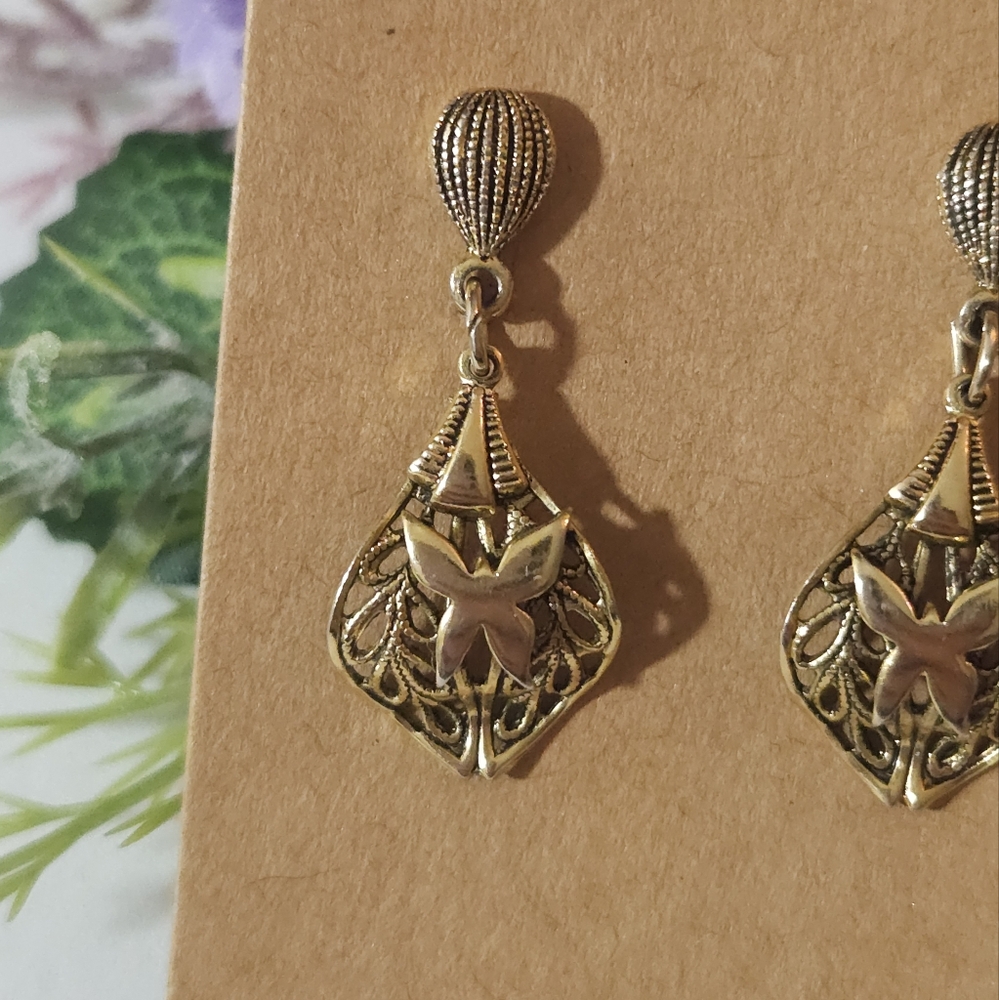 Vintage Gold Plated Butterfly & Leaf Filigree Dangle Earrings - Picture 9 of 13